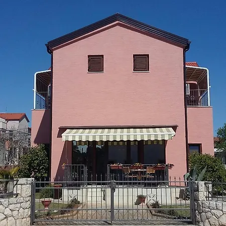 Apartment Colours Biograd Na Moru