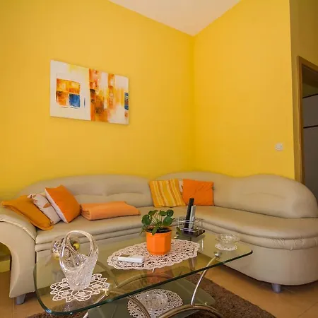 Colours Biograd Na Moru